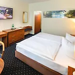 Otel Ahorn Seehotel Templin