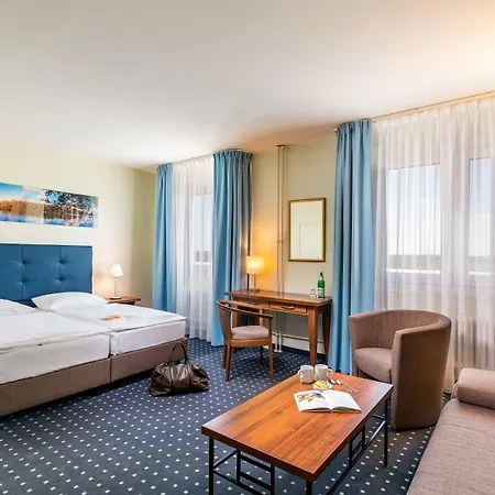 Ahorn Seehotel فندق تيمبلين