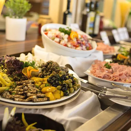 Ahorn Seehotel Szálloda 3*